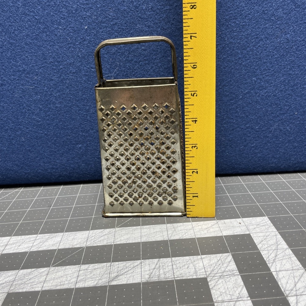 Box Cheese Grater Shredder Brite-Pride 4-Side Metal‎ Rustic Kitchen Decor - Picture 5 of 7